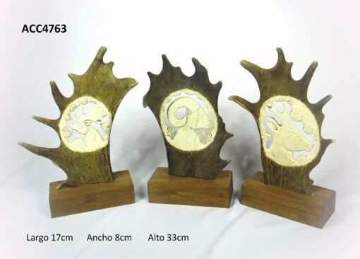 ACC4763 Peana de gamo tallada