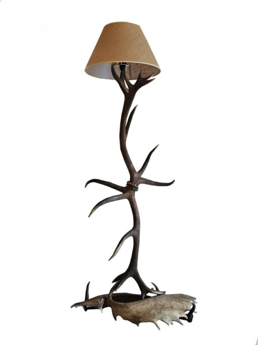 LA009 Lámpara ciervo pie